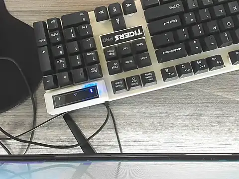 Maggiebitchx online show from 23, 2, 2026