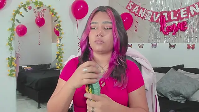 Lilith traviis online show from 14, 2, 2026