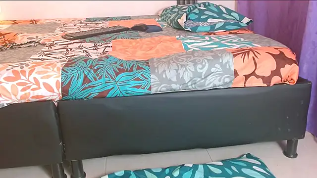 Miss Merrie online show from 7, 2, 2026