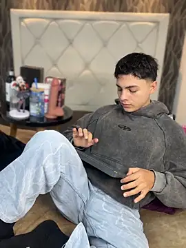 Samu Hott online show from 9, 3, 2026