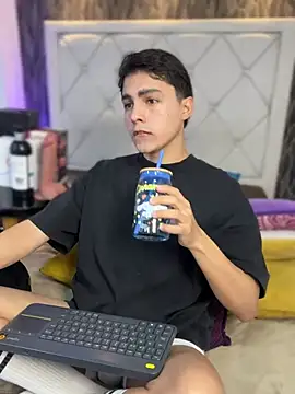 Samu Hott online show from 18, 2, 2026