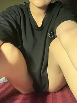 Luna Babyyy online show from 9, 4, 2026