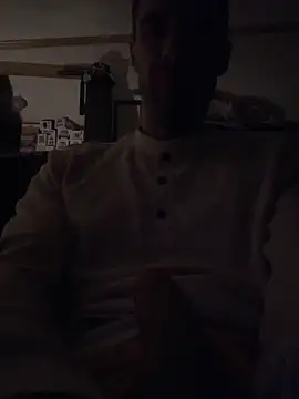 Snapshot of tommattsonn chatting on 2, 5, 2026 tommattsonn online show from 2, 5, 2026