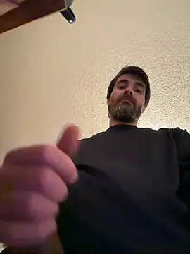 Snapshot of tommattsonn chatting on 12, 4, 2026 tommattsonn online show from 12, 4, 2026