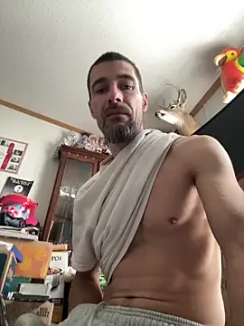 Snapshot of tommattsonn chatting on 27, 4, 2026 tommattsonn online show from 27, 4, 2026