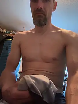 Snapshot of tommattsonn chatting on 14, 4, 2026 tommattsonn online show from 14, 4, 2026