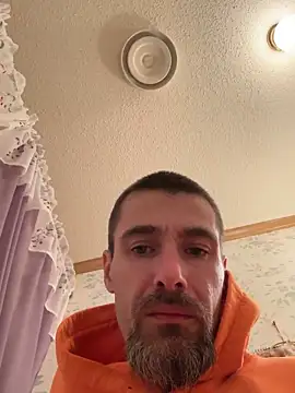 Snapshot of tommattsonn chatting on 22, 4, 2026 tommattsonn online show from 22, 4, 2026