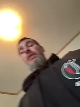 Snapshot of tommattsonn chatting on 25, 5, 2026 tommattsonn online show from 25, 5, 2026