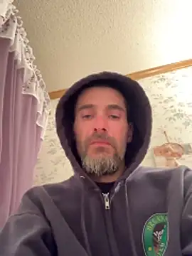 Snapshot of tommattsonn chatting on 13, 4, 2026 tommattsonn online show from 13, 4, 2026