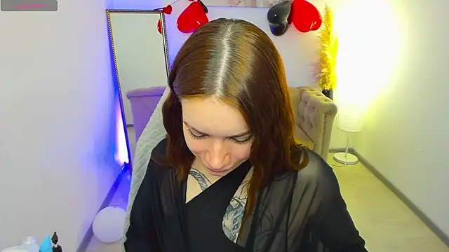 Snapshot of LaylaDiaries chatting on 13, 2, 2026 LaylaDiaries online show from 13, 2, 2026