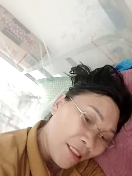 miko nyan2006 online show from 13, 4, 2026