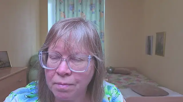 Emma Eclipsee online show from 4, 4, 2026