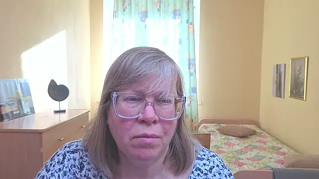 Emma Eclipsee online show from 18, 2, 2026