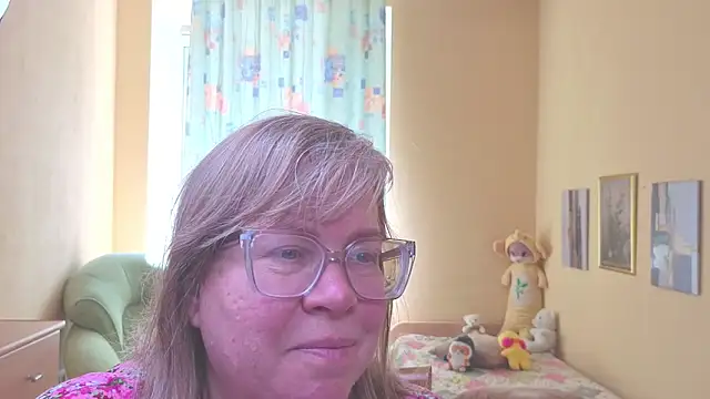 Emma Eclipsee online show from 16, 5, 2026