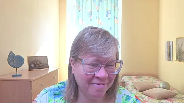 Emma Eclipsee online show from 7, 3, 2026