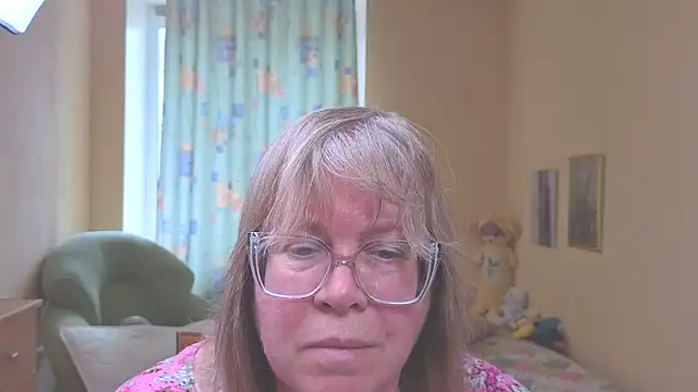 Emma Eclipsee online show from 17, 5, 2026