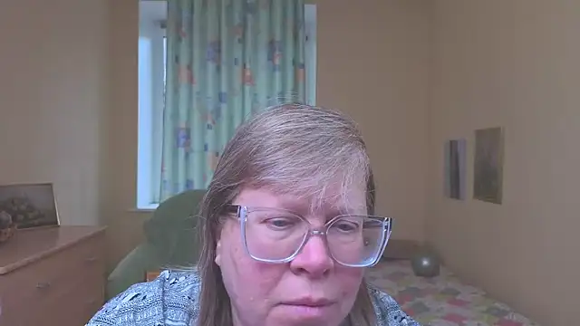 Emma Eclipsee online show from 19, 3, 2026