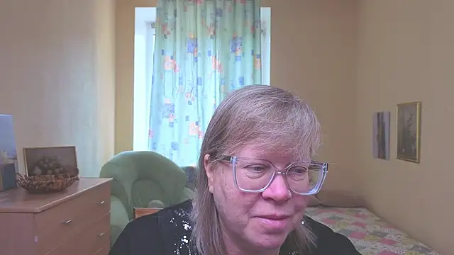 Emma Eclipsee online show from 21, 3, 2026
