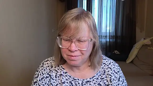 Emma Eclipsee online show from 21, 2, 2026