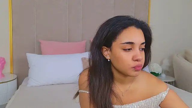 Snapshot of Luna_Cortier chatting on 13, 7, 2026 Luna Cortier online show from 13, 7, 2026
