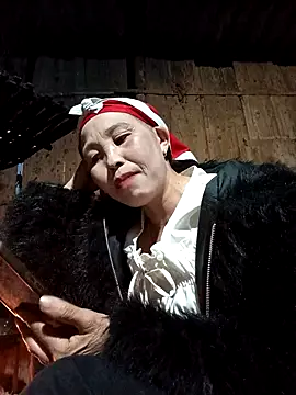 lena-cute online show from 13, 3, 2026