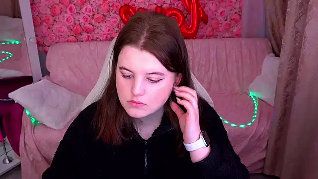 KristiFoxy online show from 25, 2, 2026