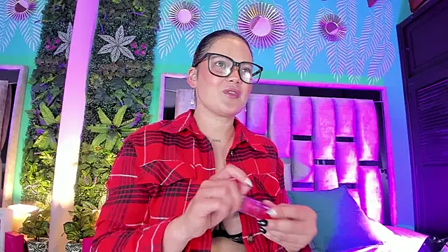 Mari cooper1 online show from 25, 5, 2026