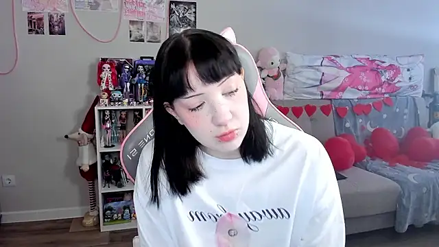 MollysLand online show from 19, 2, 2026