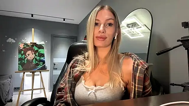 SoftnessMila online show from 2, 2, 2026