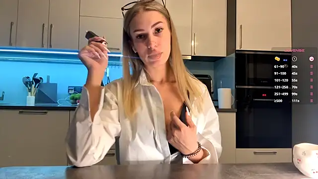 SoftnessMila online show from 25, 3, 2026