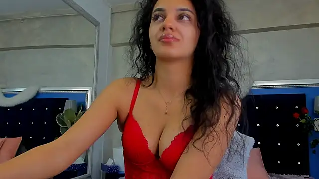 YasmineDelight online show from 12, 2, 2026