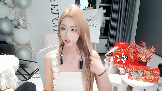 hotgirl0111 online show from 26, 2, 2026