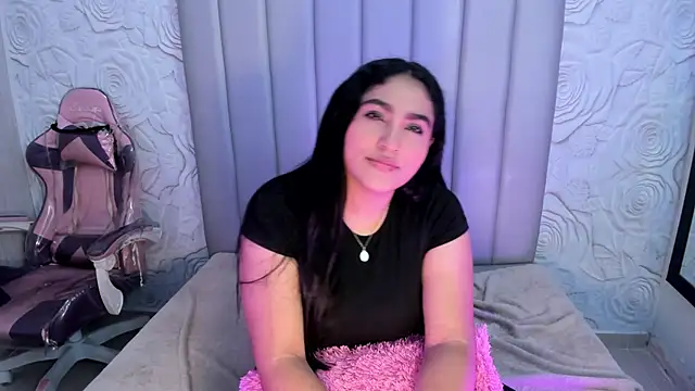 Lya dubois  online show from 23, 2, 2026