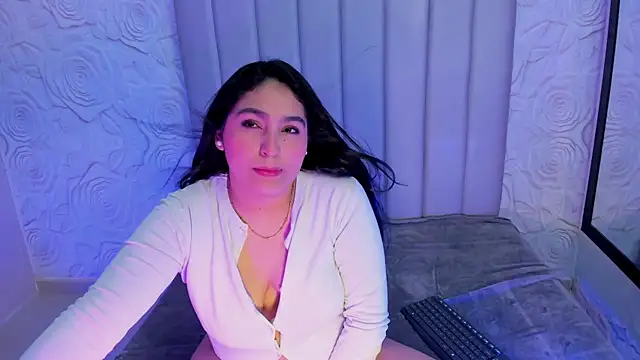 Lya dubois  online show from 19, 4, 2026