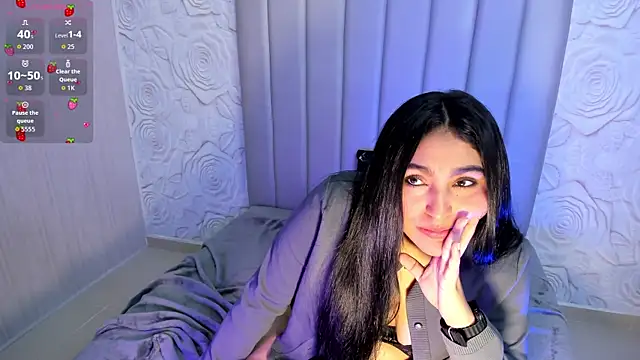 Lya dubois  online show from 4, 4, 2026