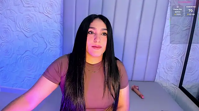 Lya dubois  online show from 18, 4, 2026