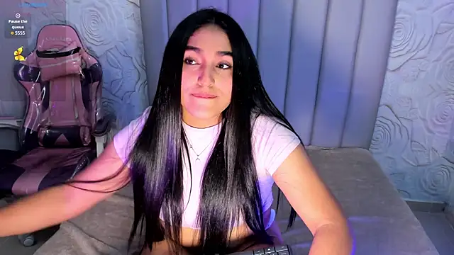 Lya dubois  online show from 27, 2, 2026