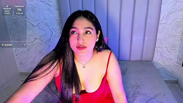 Lya dubois  online show from 13, 4, 2026