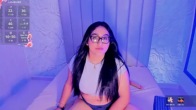 Lya dubois  online show from 27, 6, 2026