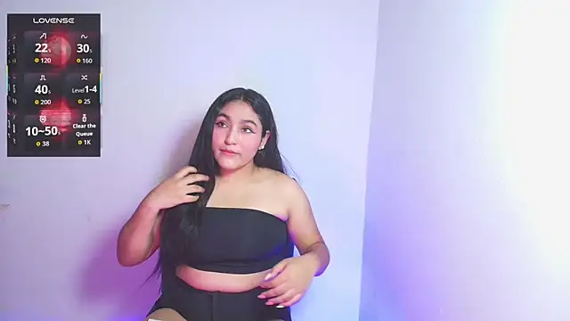 Lya dubois  online show from 22, 5, 2026