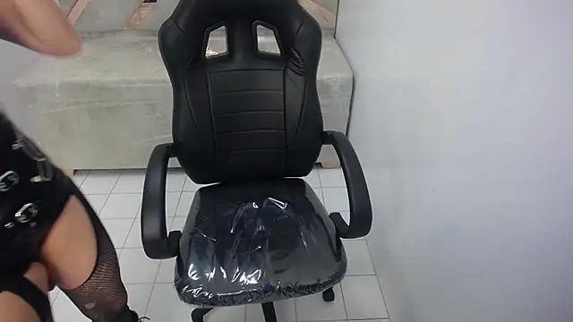 elizabeth t  online show from 7, 3, 2026