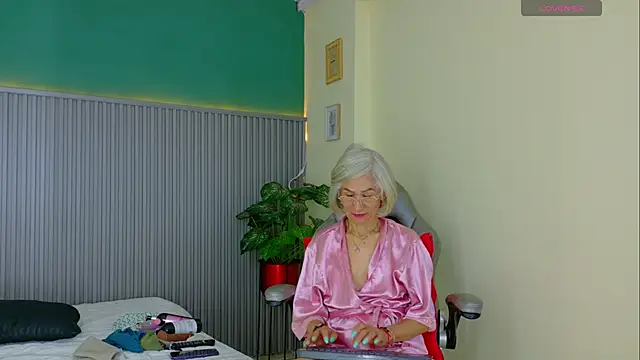 miss monserrate01 online show from 20, 6, 2026