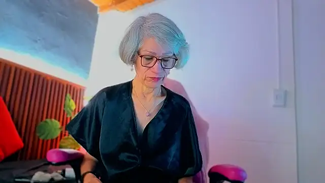 miss monserrate01 online show from 5, 2, 2026