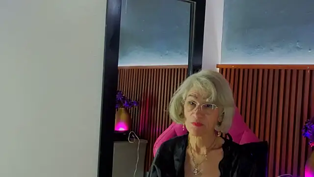 Snapshot of miss_monserrate01 chatting on 29, 5, 2026 miss monserrate01 online show from 29, 5, 2026
