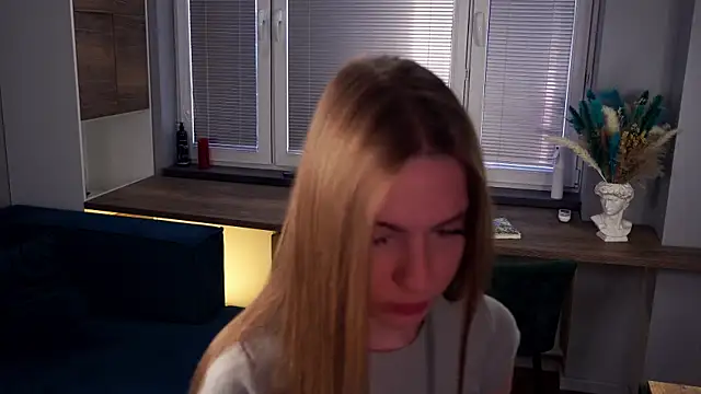 FranciscaGaring online show from 8, 2, 2026