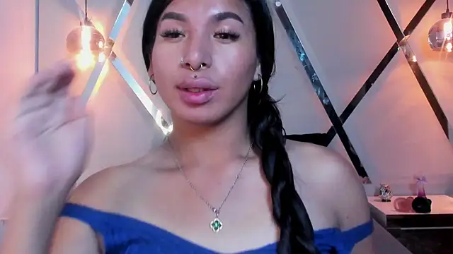Snapshot of MeelFox chatting on 8, 5, 2026 MeelFox online show from 8, 5, 2026