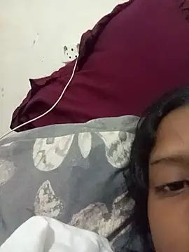 loveofpetitegirls34 online show from 23, 4, 2026