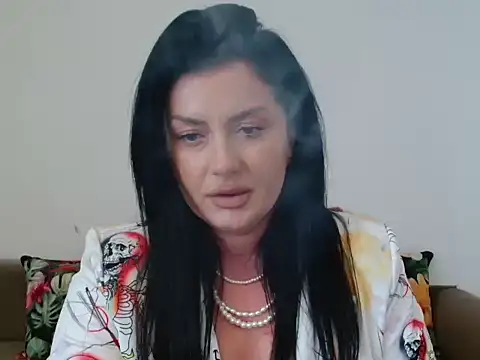 Snapshot of Jasmin0e chatting on 5, 5, 2026 Jasmin0e online show from 5, 5, 2026