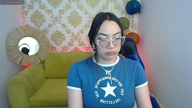 ALISS M  online show from 14, 4, 2026