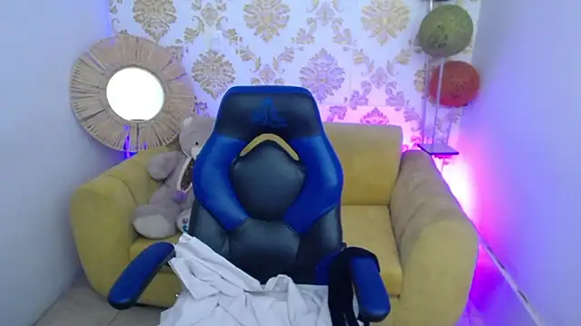 ALISS M  online show from 13, 3, 2026